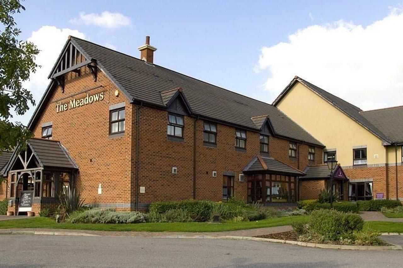 Premier Inn Barnsley Wombwell Exterior foto
